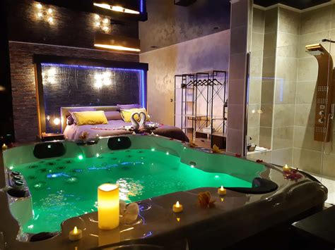 chambre jacuzzi privatif autour de moi|More.